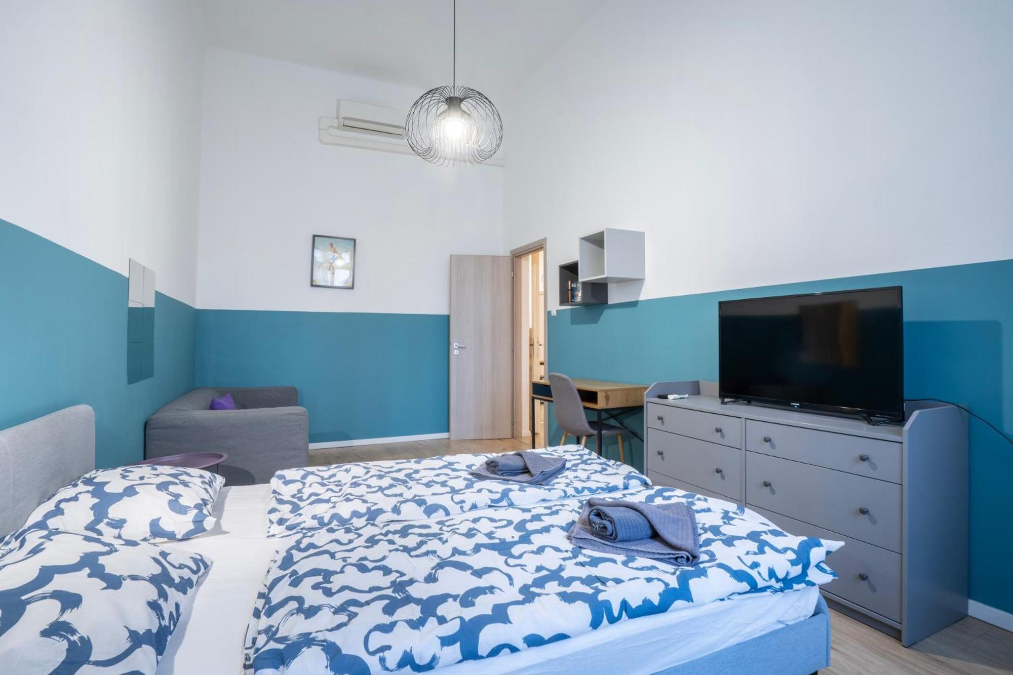 4-Bedroom Comfort Apartment In The Citycenter F38 Будапешт Экстерьер фото
